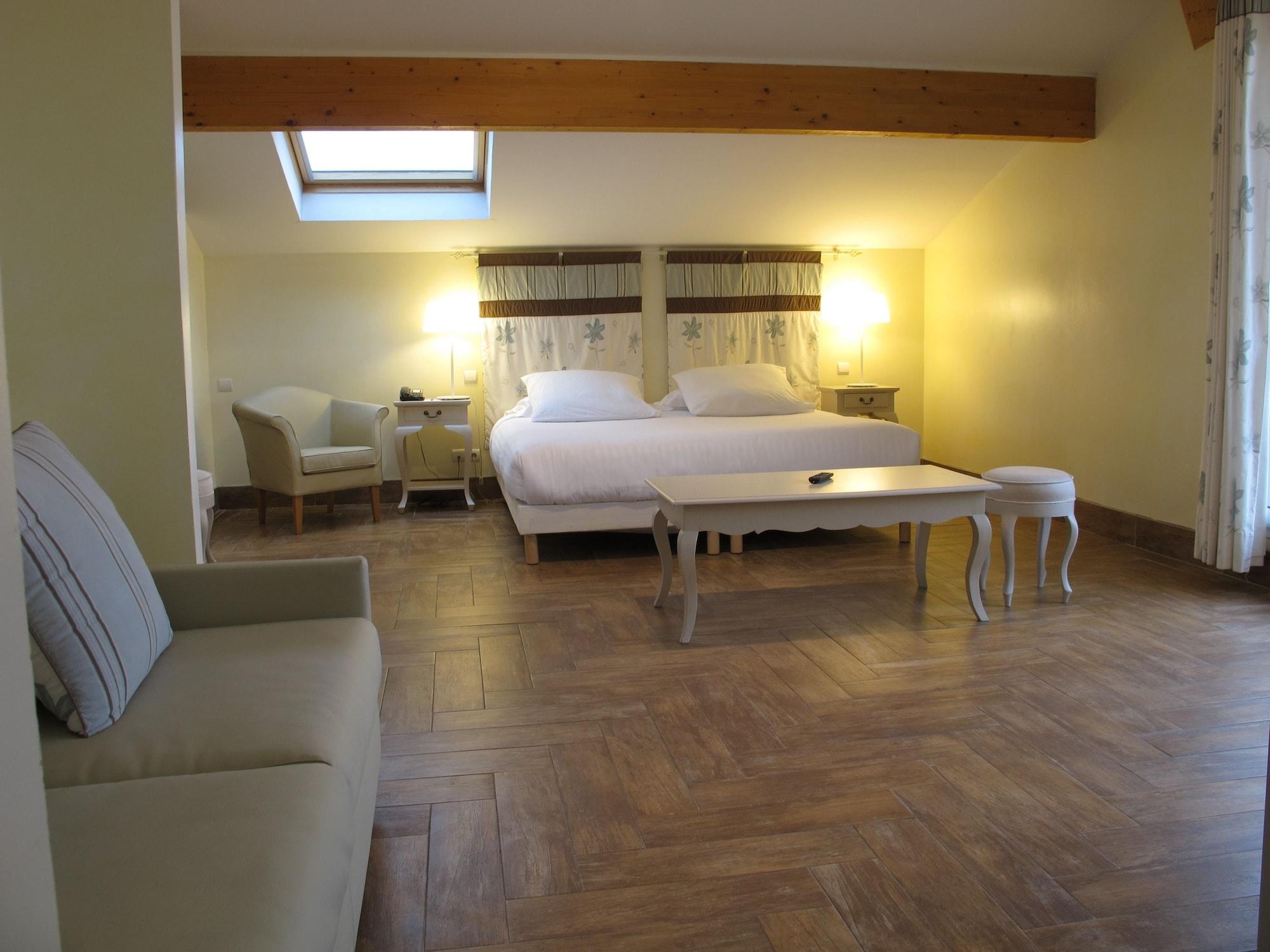 Hotel Sanary, Soleil Et Jardin - Renovation Hiver 2024-25 Bagian luar foto