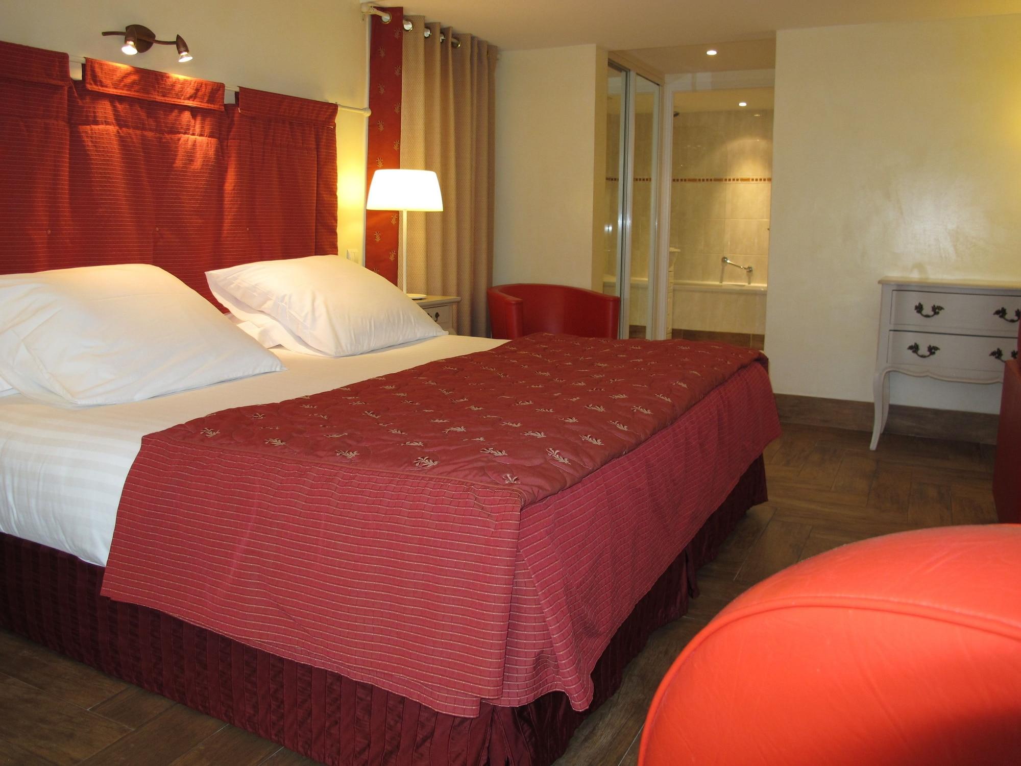 Hotel Sanary, Soleil Et Jardin - Renovation Hiver 2024-25 Bagian luar foto