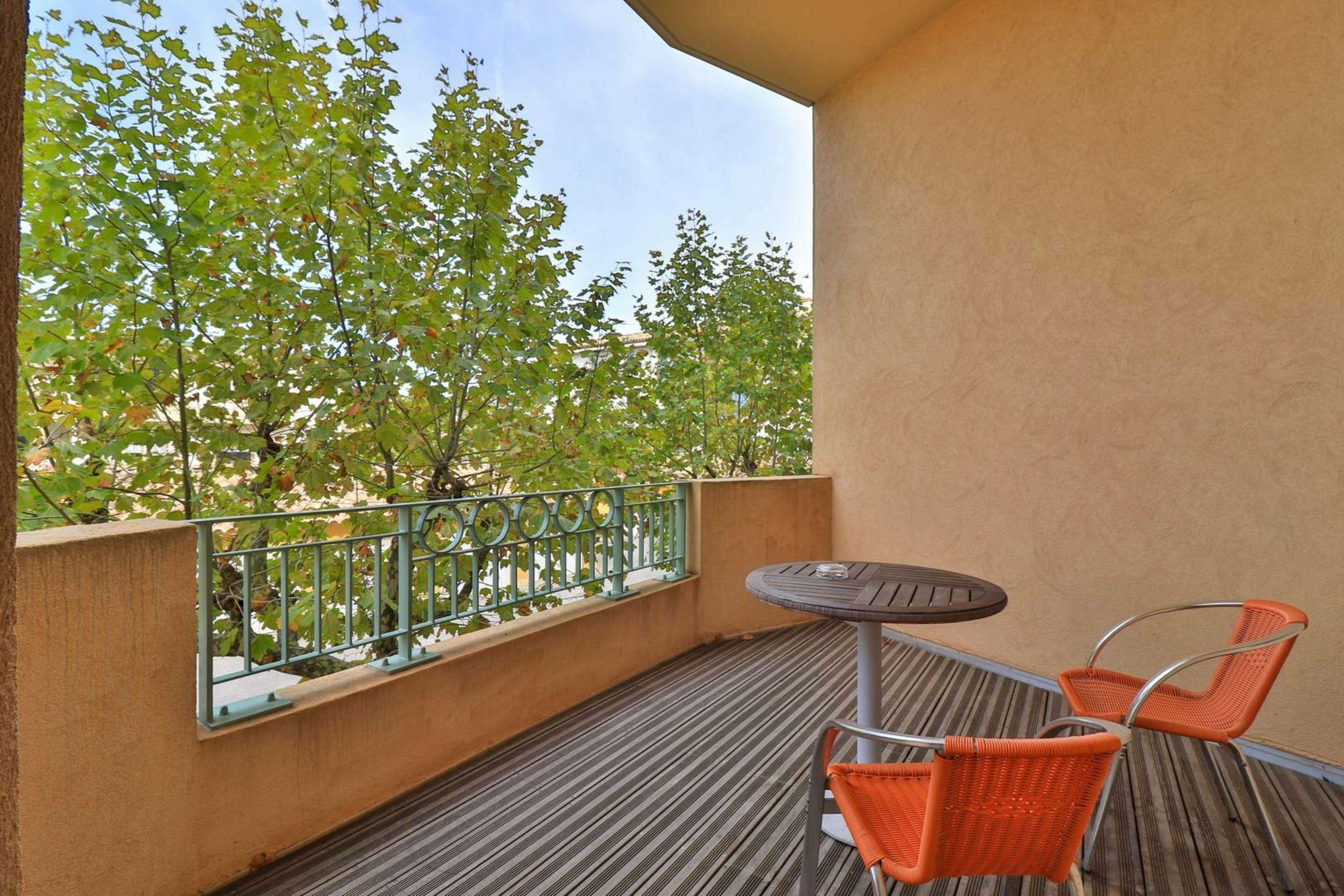 Hotel Sanary, Soleil Et Jardin - Renovation Hiver 2024-25 Bagian luar foto