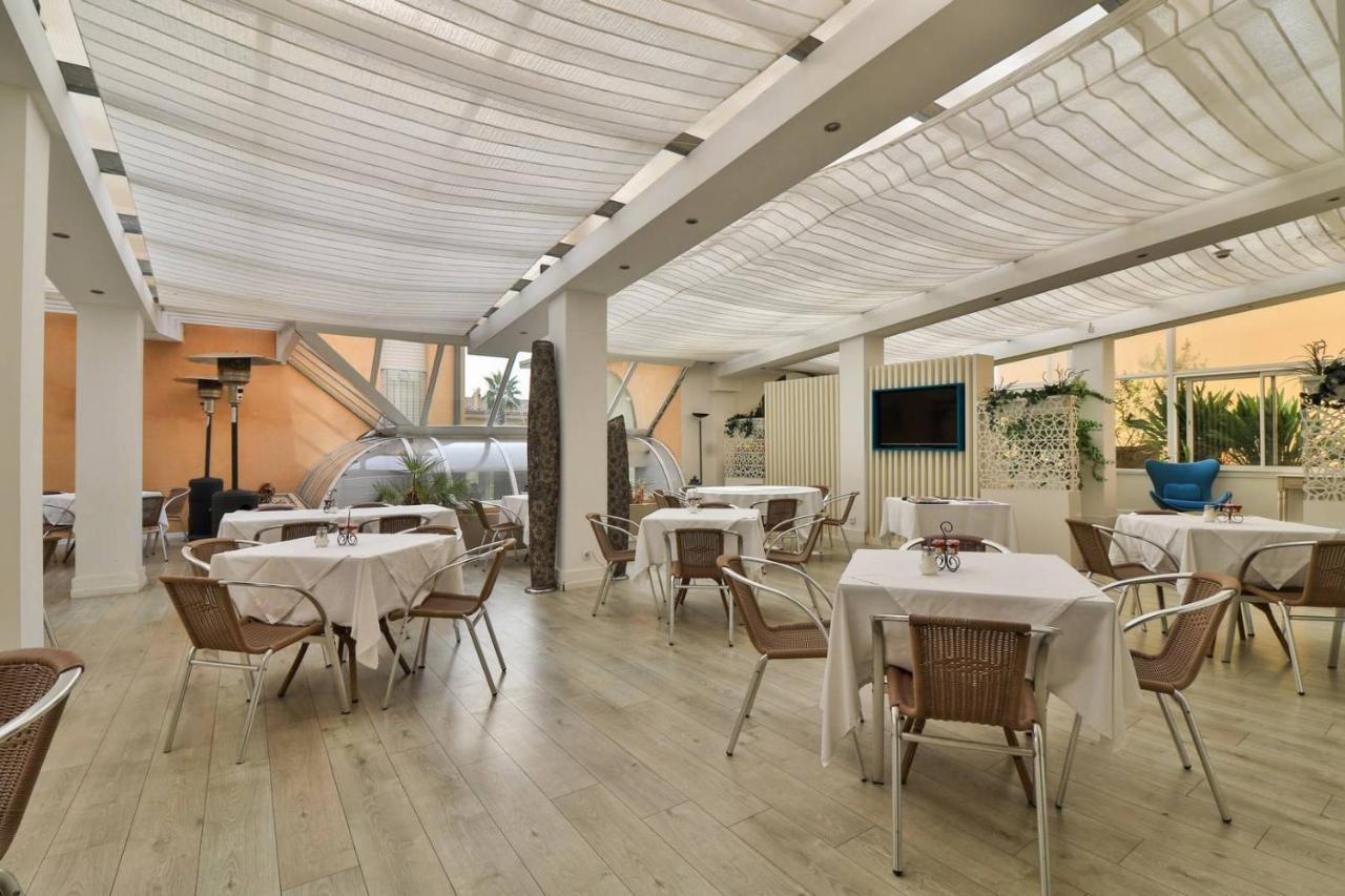 Hotel Sanary, Soleil Et Jardin - Renovation Hiver 2024-25 Bagian luar foto